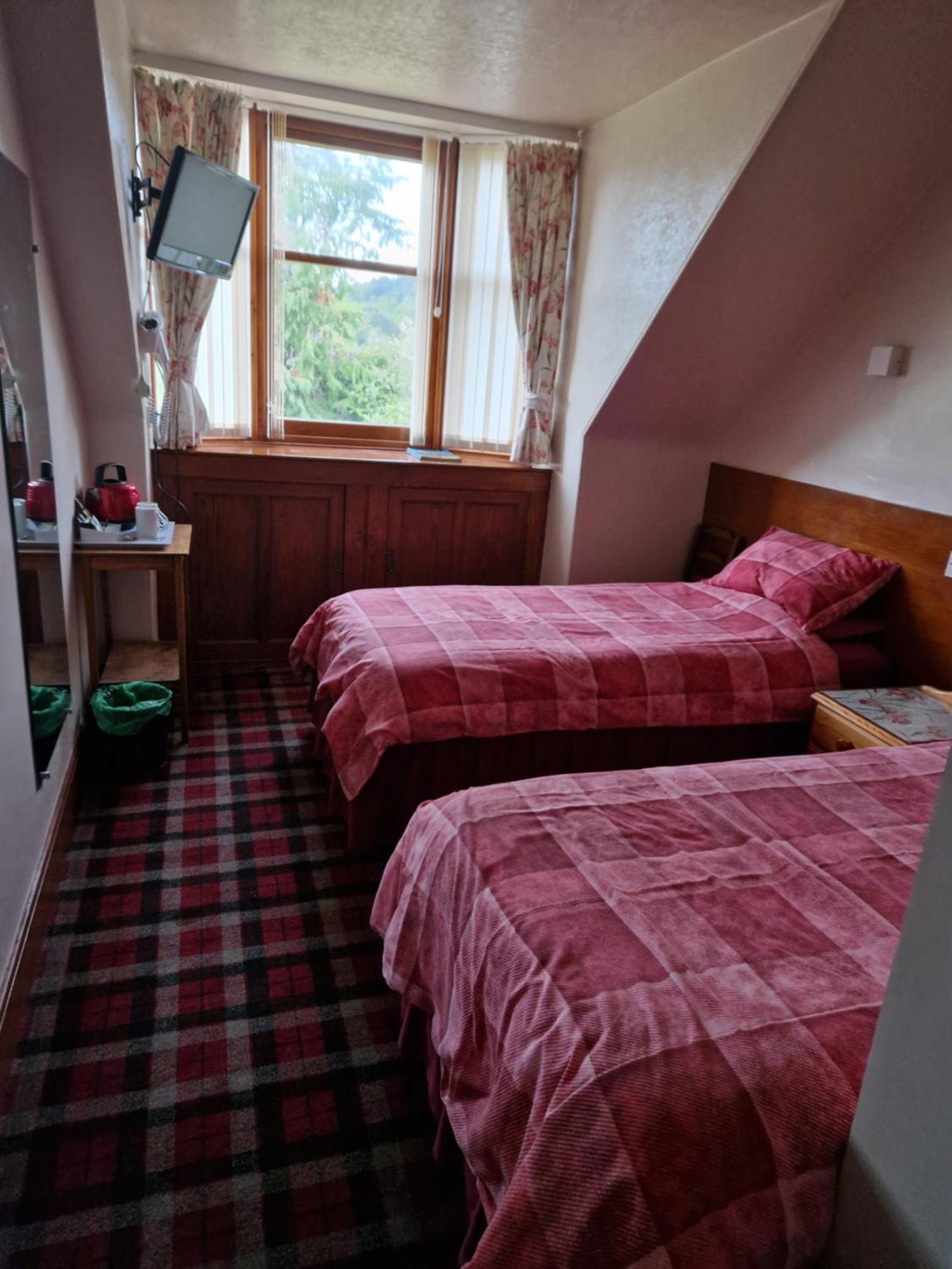 Creag Meggan Bed & Breakfast Ballater Phòng bức ảnh